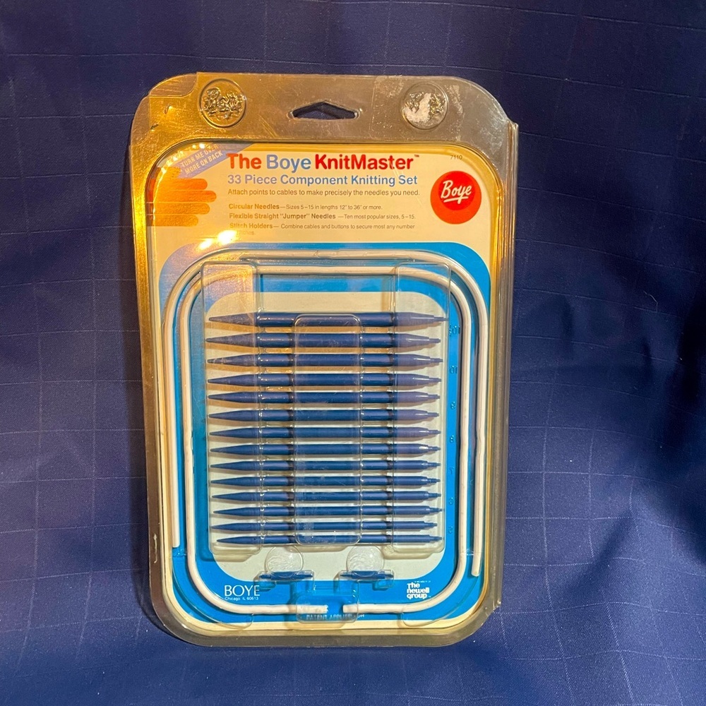 NWT Boye KnitMaster kit w/ 10 pairs of needles, 5 cables & more
